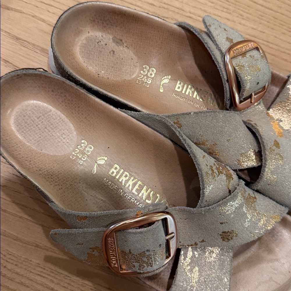 Birkenstock metallic leather slides size 7 - Picture 2 of 4